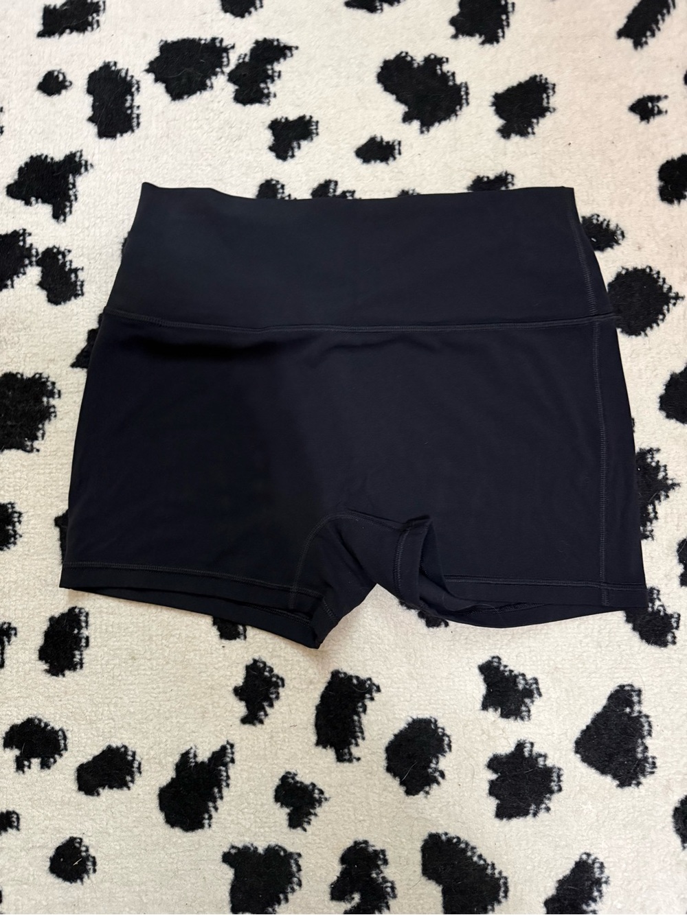 Athleta Transcend 3” Shorts